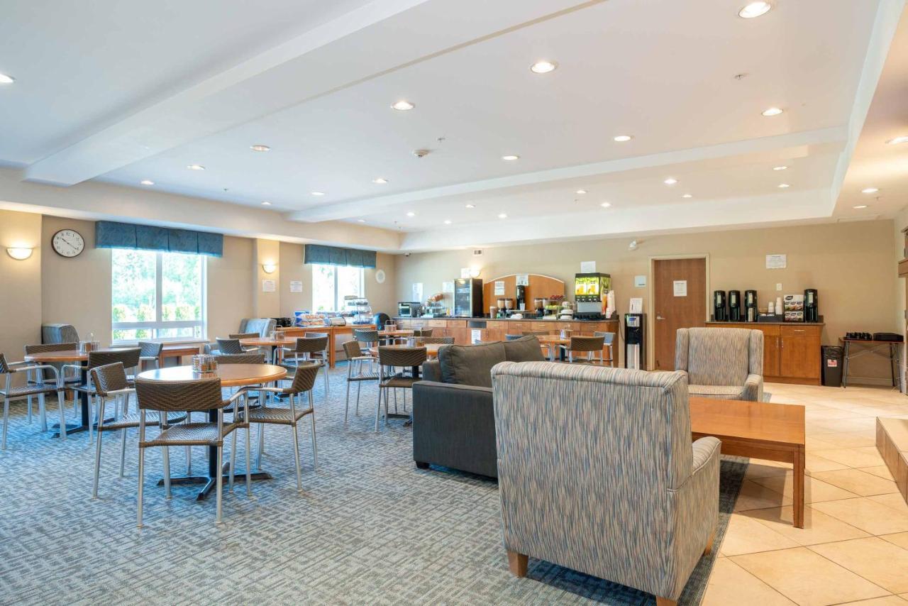Sandman Hotel And Suites Squamish Kültér fotó