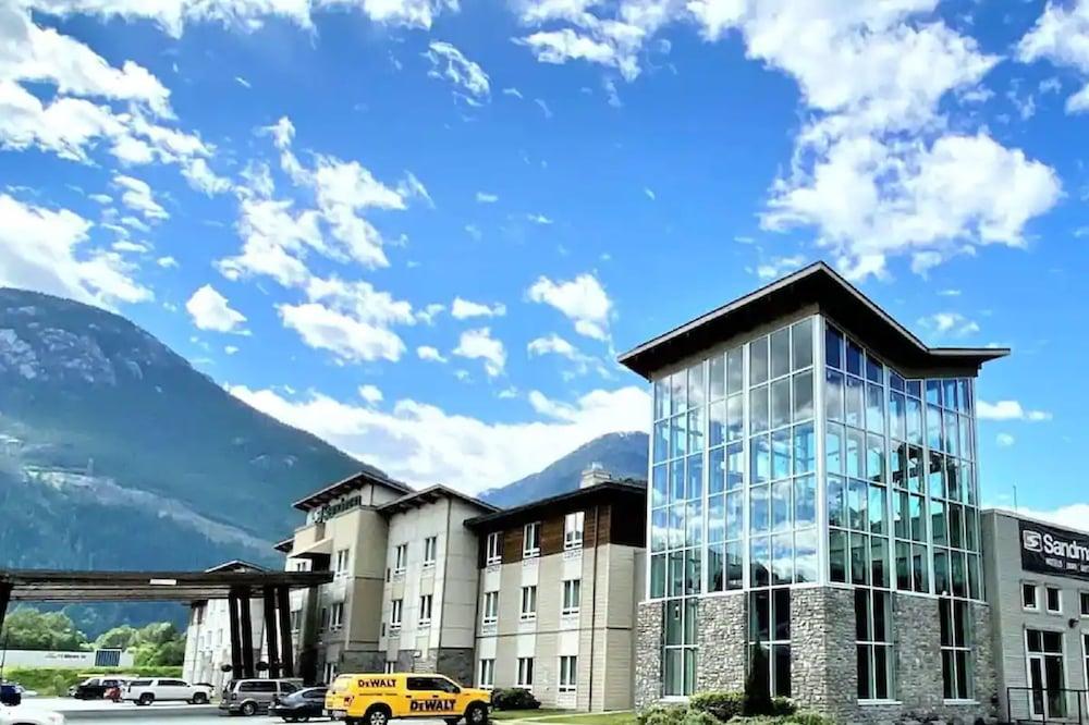 Sandman Hotel And Suites Squamish Kültér fotó